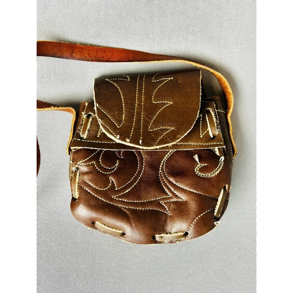 Vintage‎ Small Leather Pouch With Strap
